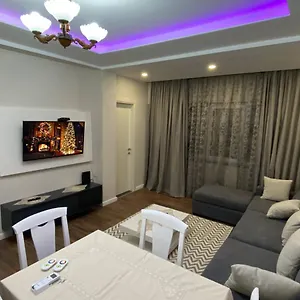 komatas-modern-apartments-in-bllok-area.albaniahotels.org/